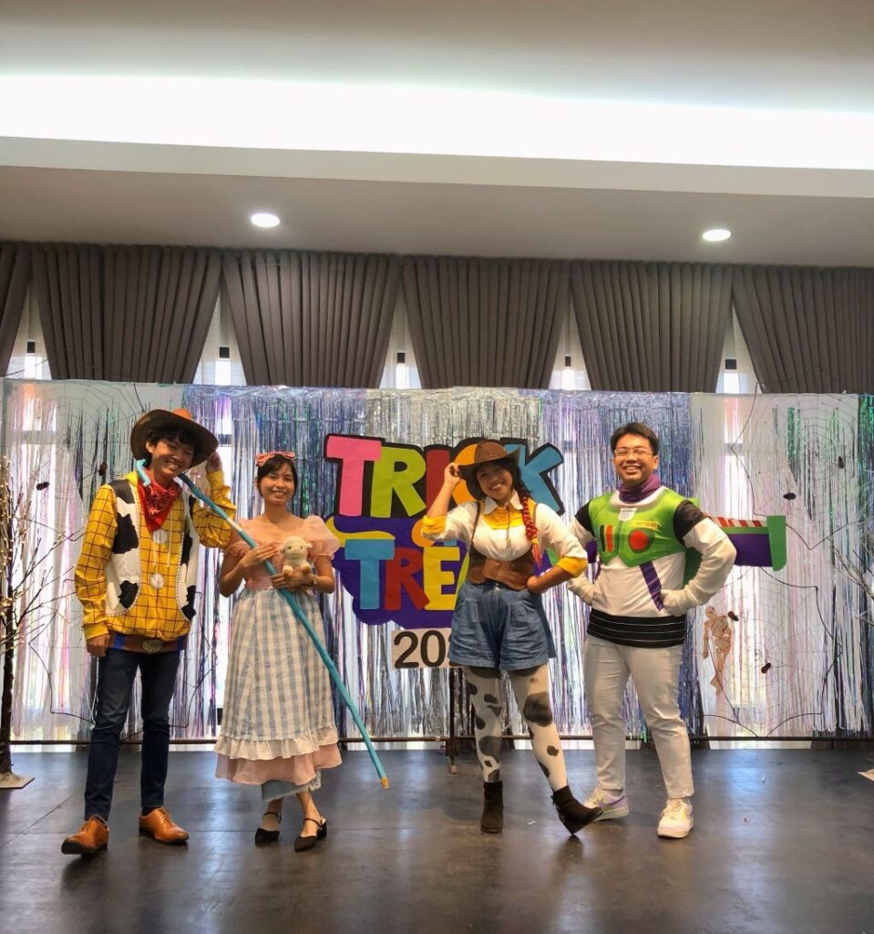 Toy Story's woody, bo peep, jessi, buzz